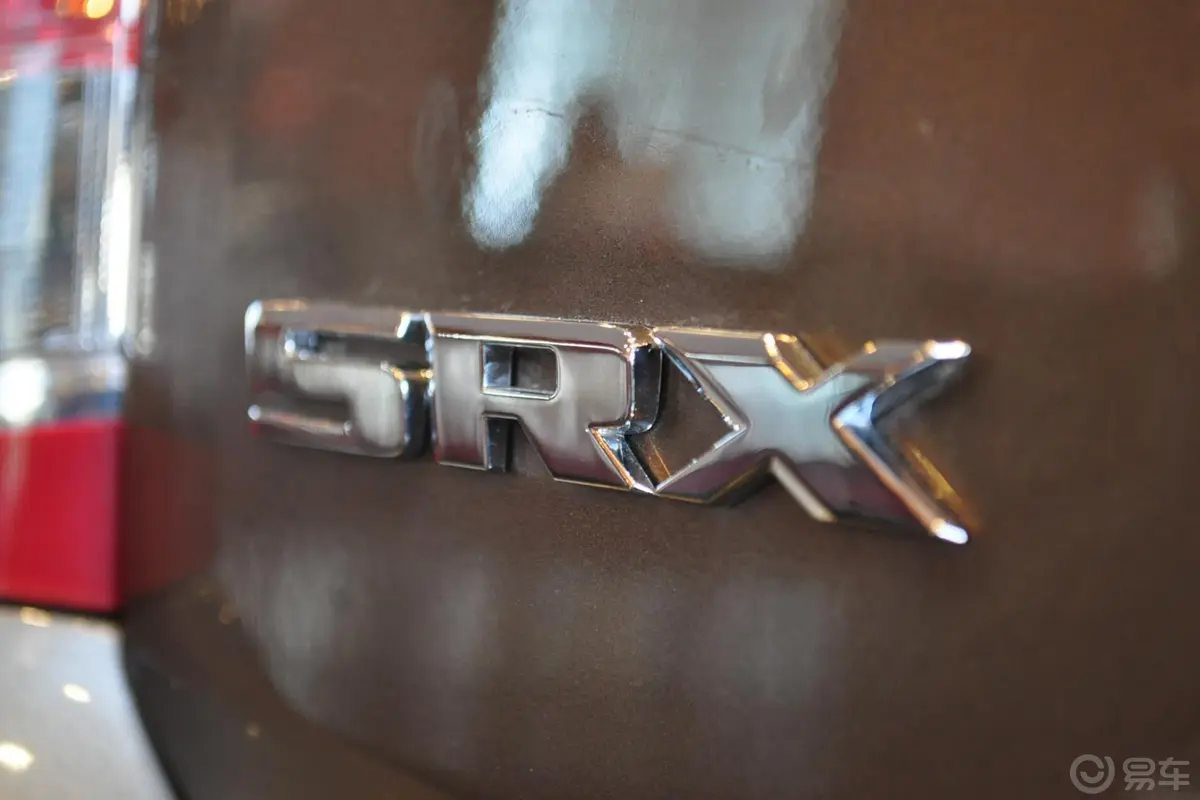 凯迪拉克SRX3.0L 手自一体 舒适版外观