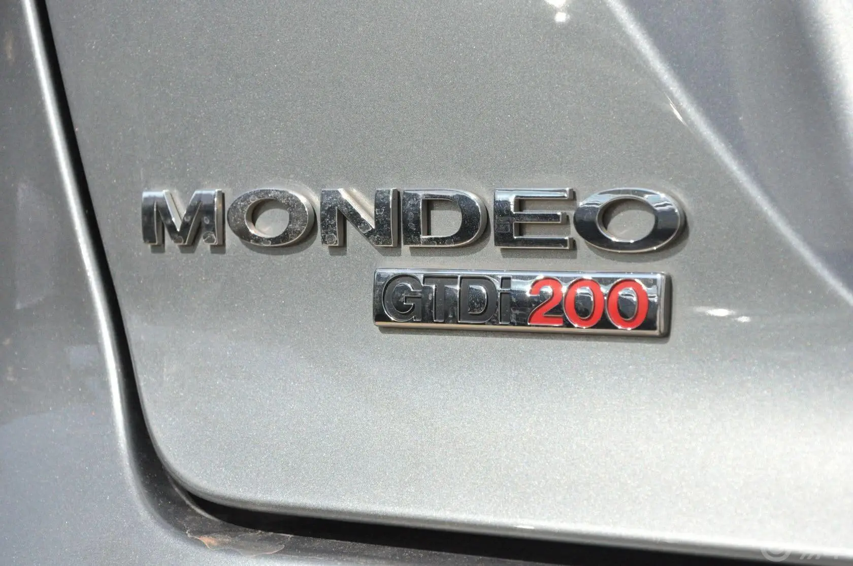 蒙迪欧致胜 2.0L GTDi200 时尚型 国4尾灯侧45度俯拍