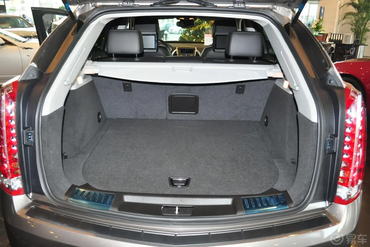 凯迪拉克SRX3.0L 手自一体 舒适版行李箱空间