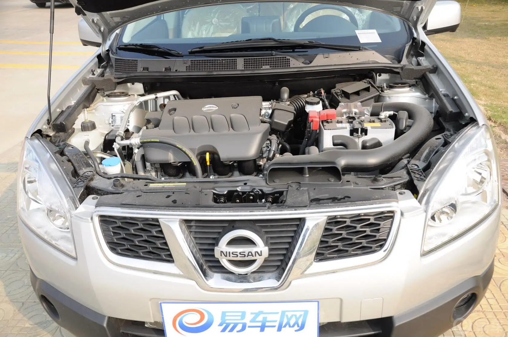 逍客2.0 XV 雷 CVT 2WD内饰