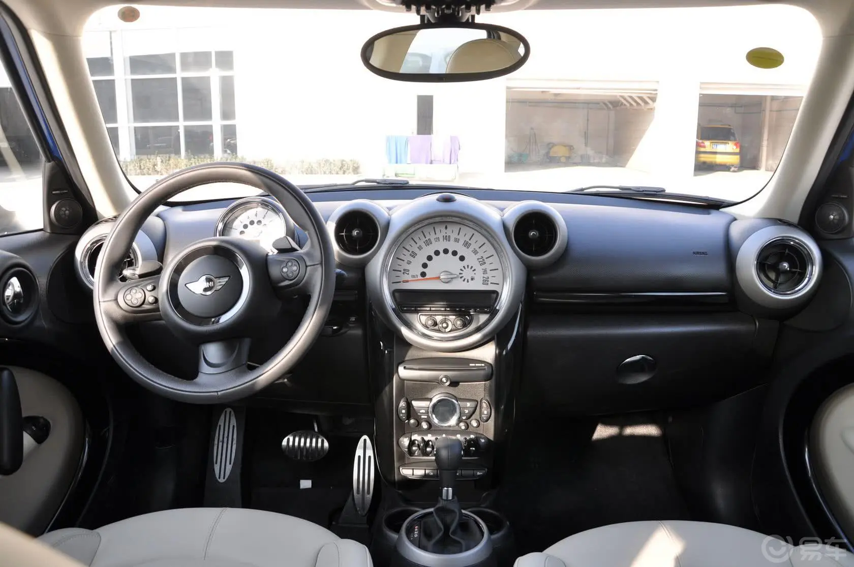 MINI COUNTRYMAN1.6T COOPER S All 4内饰