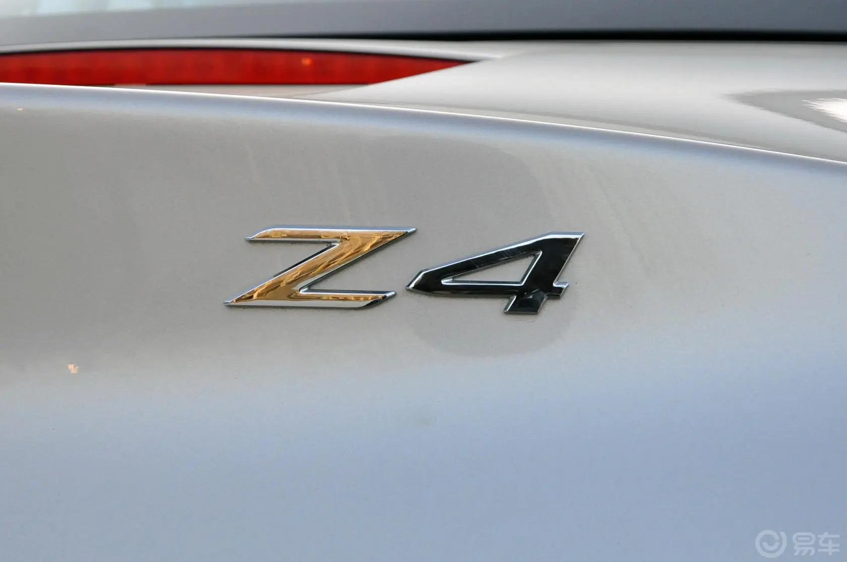 宝马Z4sDrive23i 领先型外观