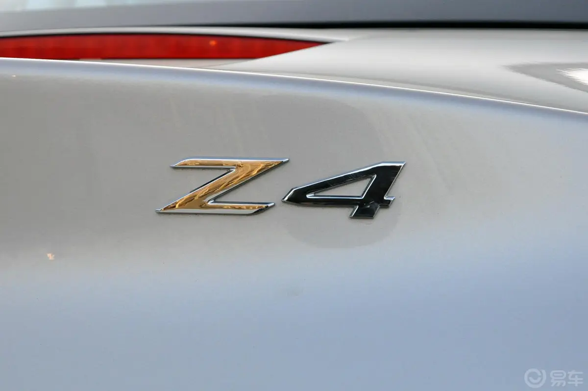 宝马Z4sDrive23i 领先型外观
