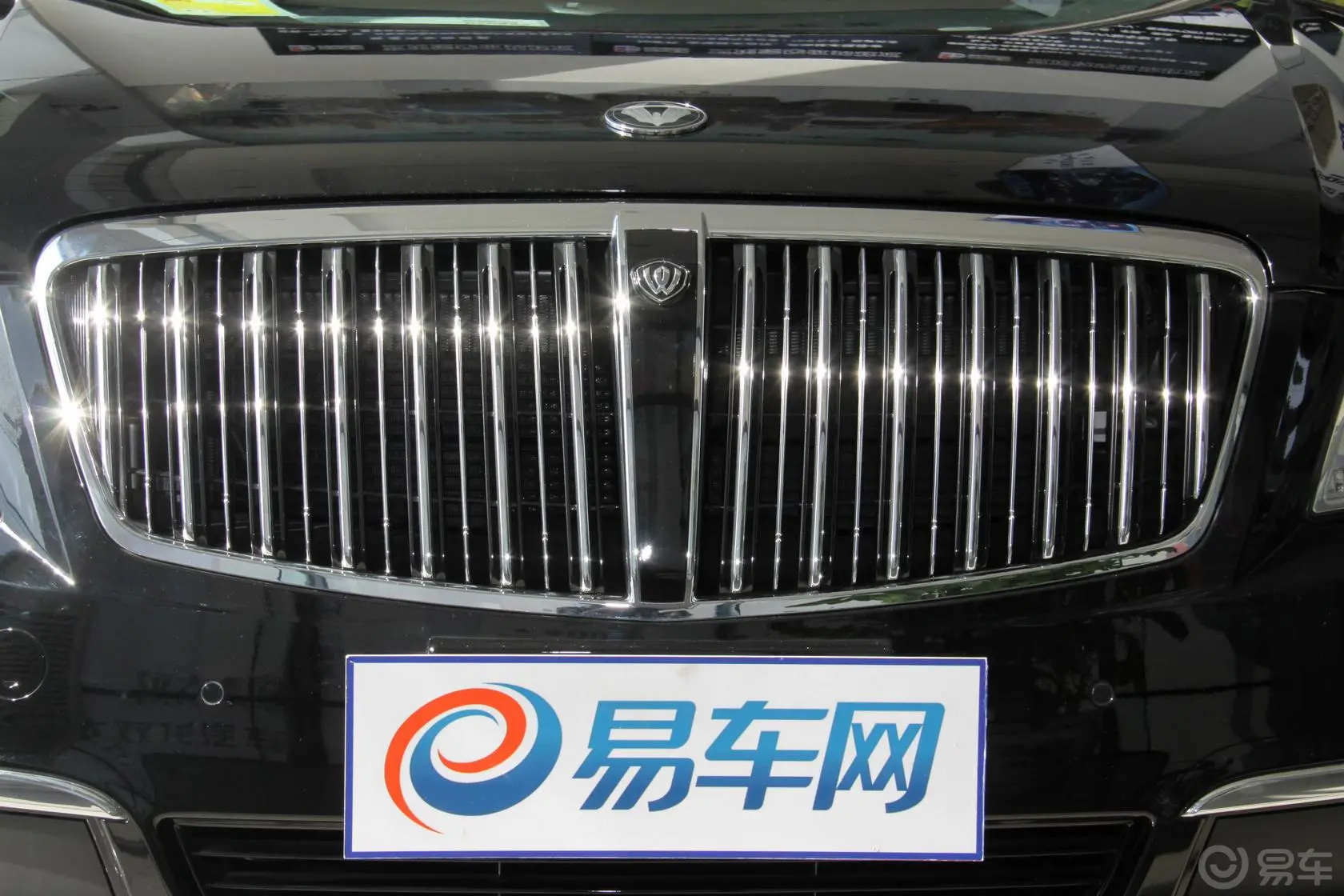 主席3.6L 自动 G36D CW700L加长版前格栅侧俯拍