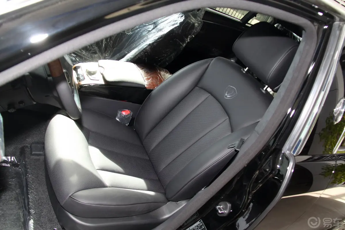 主席3.6L 自动 G36D CW700L加长版驾驶员座椅