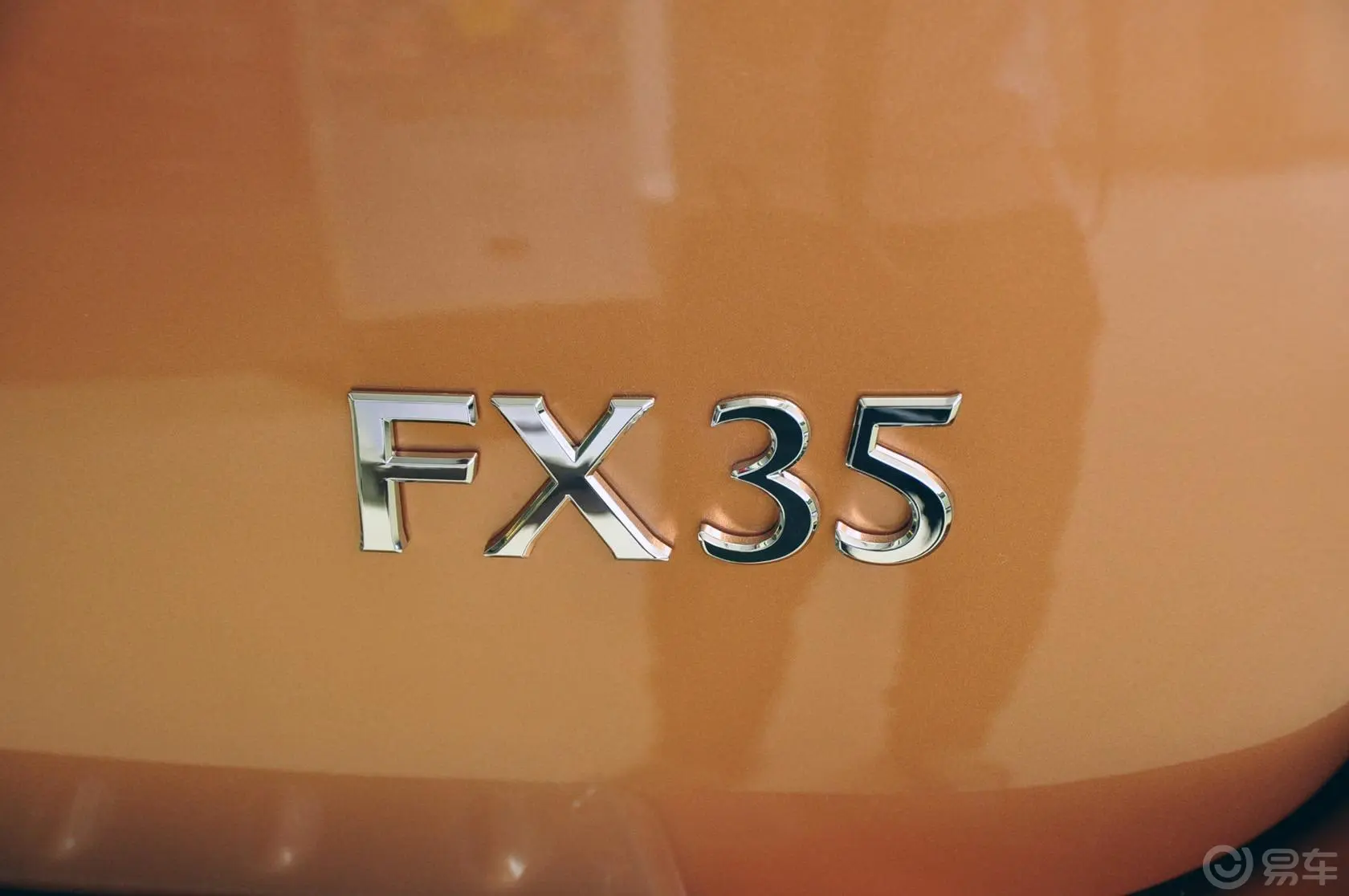 英菲尼迪FX35 超越版外观