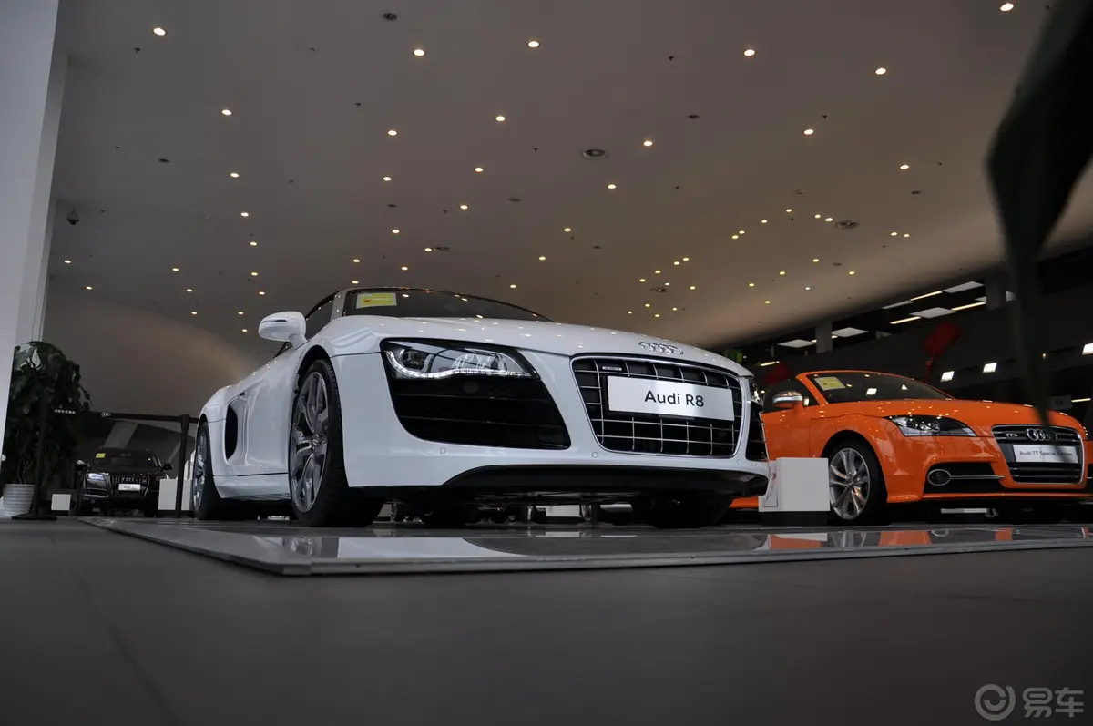 奥迪R8Spyder 5.2L FSI quattro外观