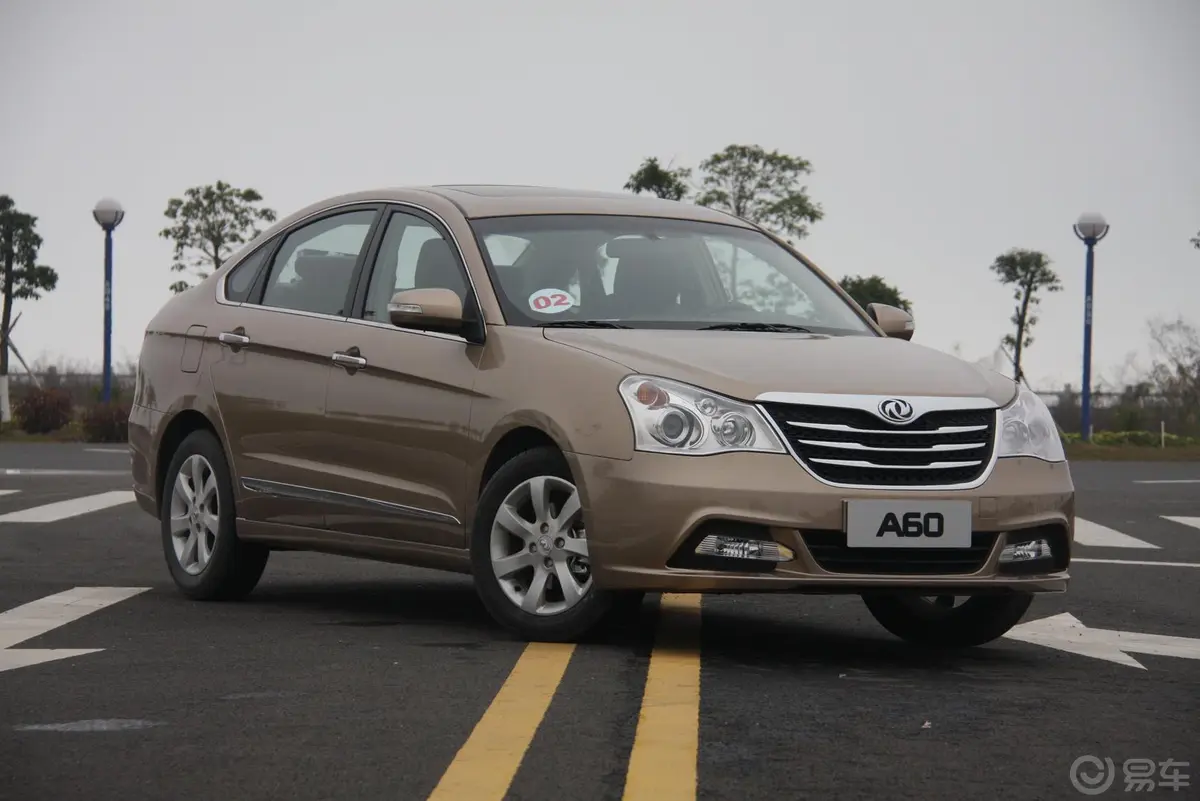 风神A602.0L CVT 尊贵型排气管（排气管装饰罩）