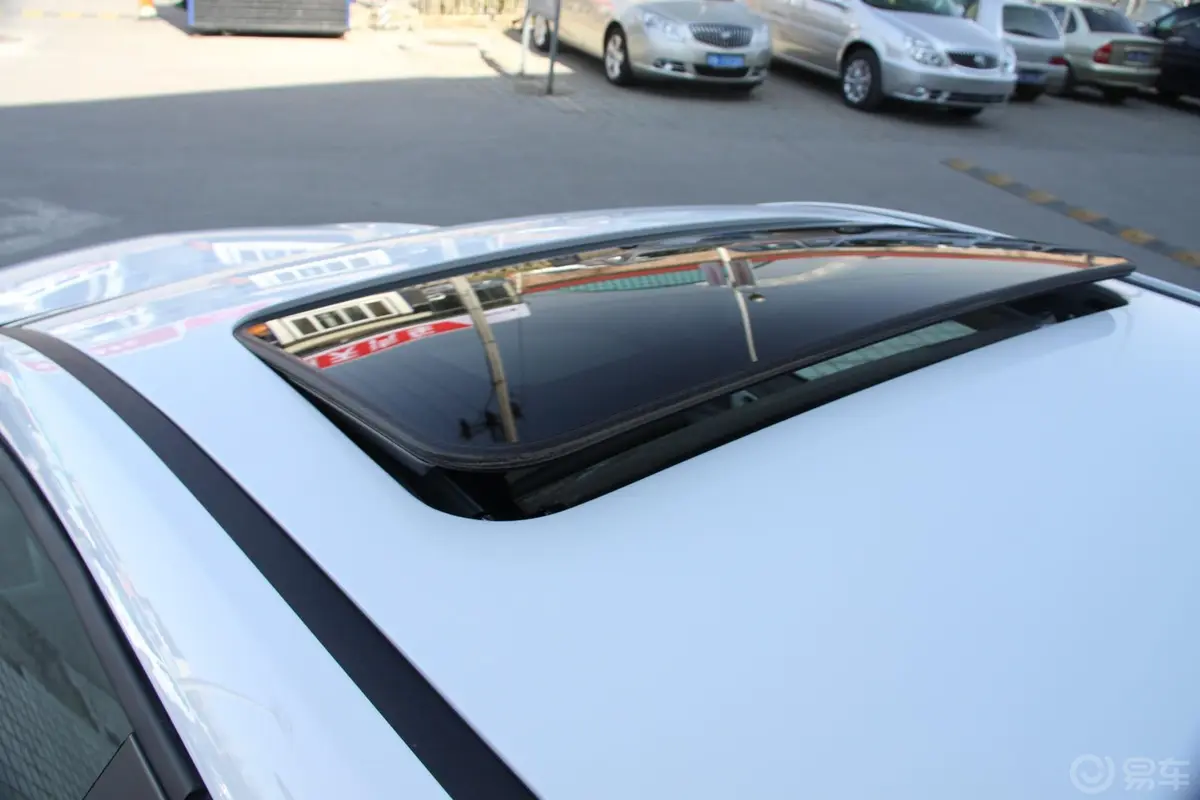 英朗GT 1.6L 自动 舒适天窗版外观