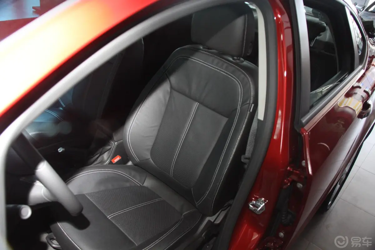 英朗GT 1.6T 自动 时尚运动型 真皮款驾驶员座椅