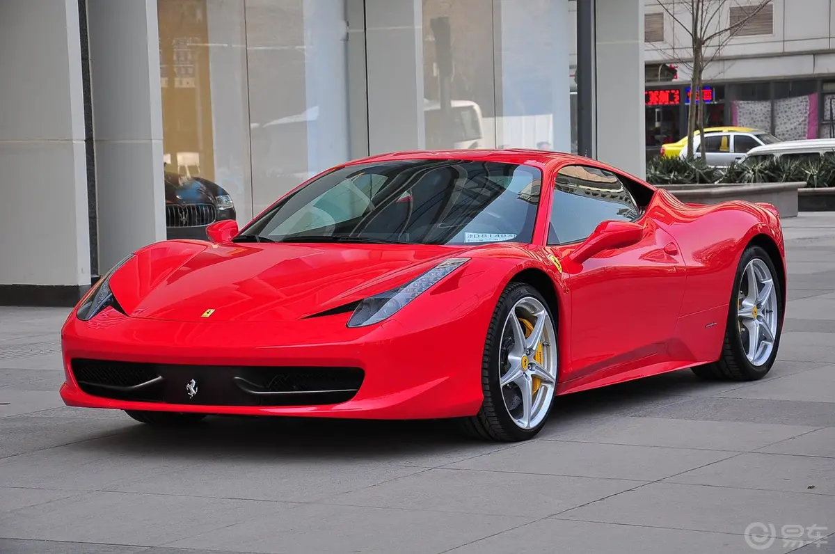 法拉利458Italia 4.5L 标准型外观