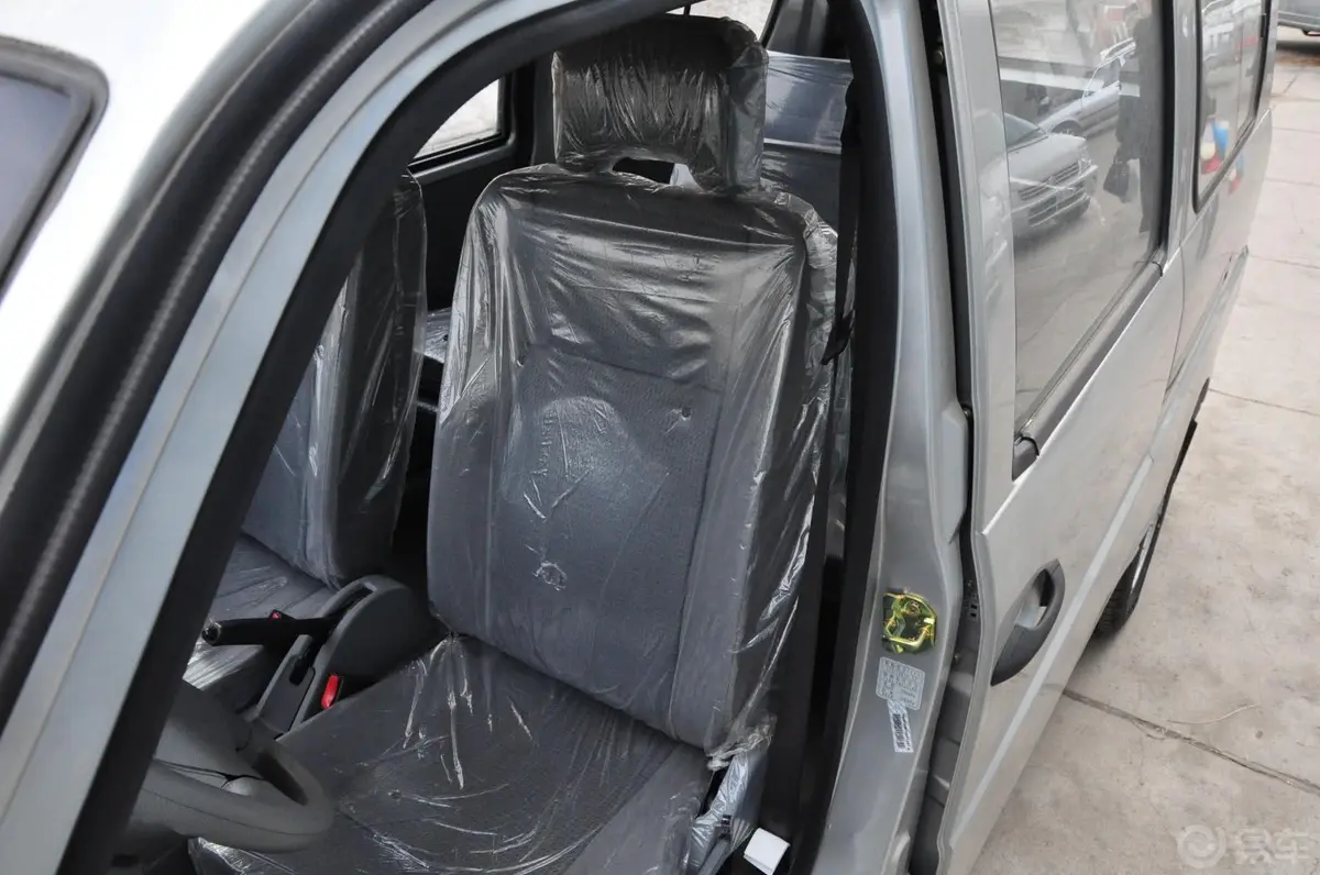 福瑞达1.2L 手动 加长版(K机) 实用型驾驶员座椅