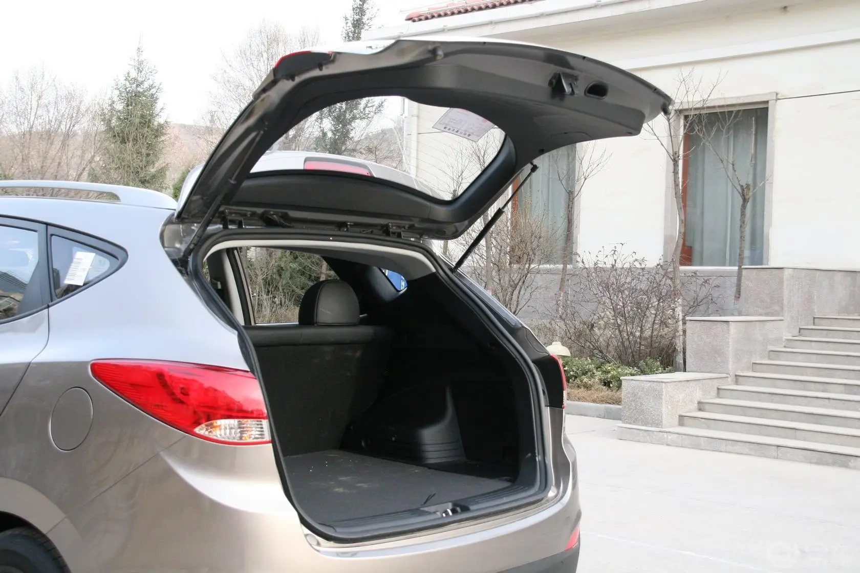 现代ix352.4L 自动 四驱 领航版 GLS行李箱空间
