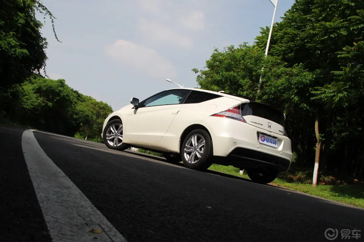 本田CR-Z1.5L 自动外观