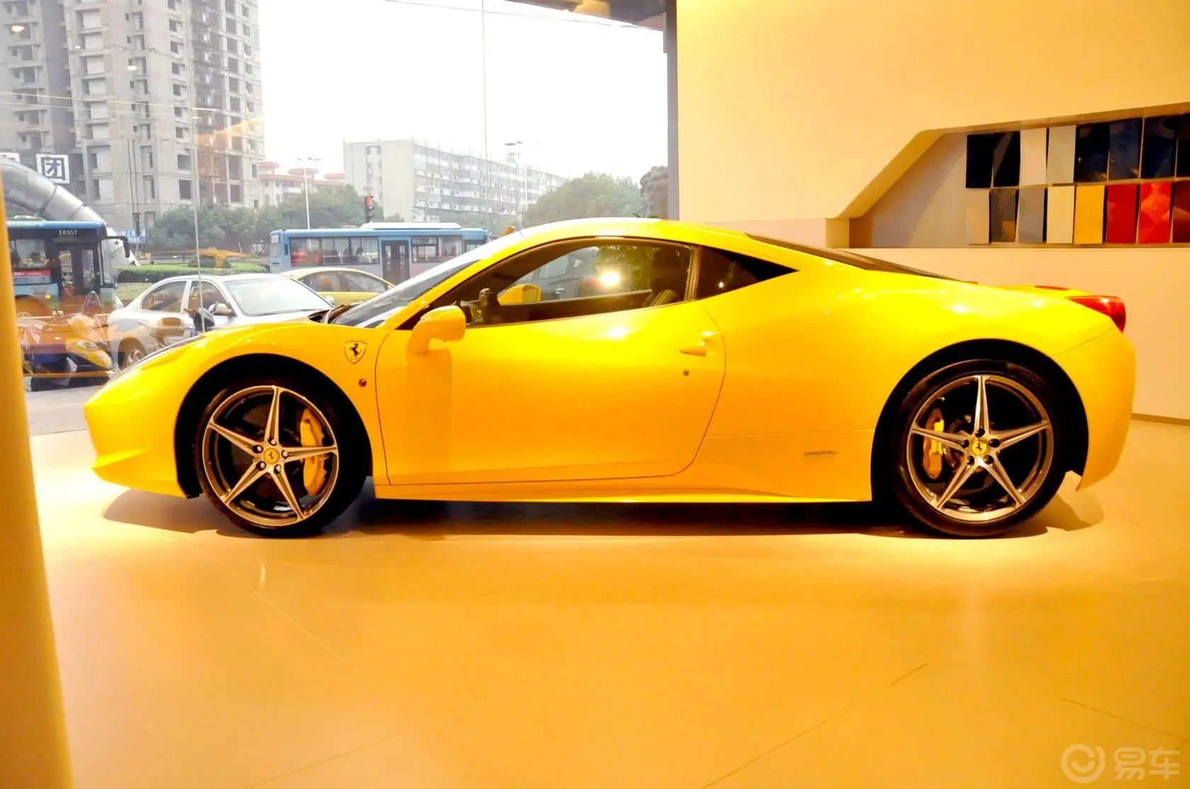 法拉利458Italia 4.5L 标准型外观