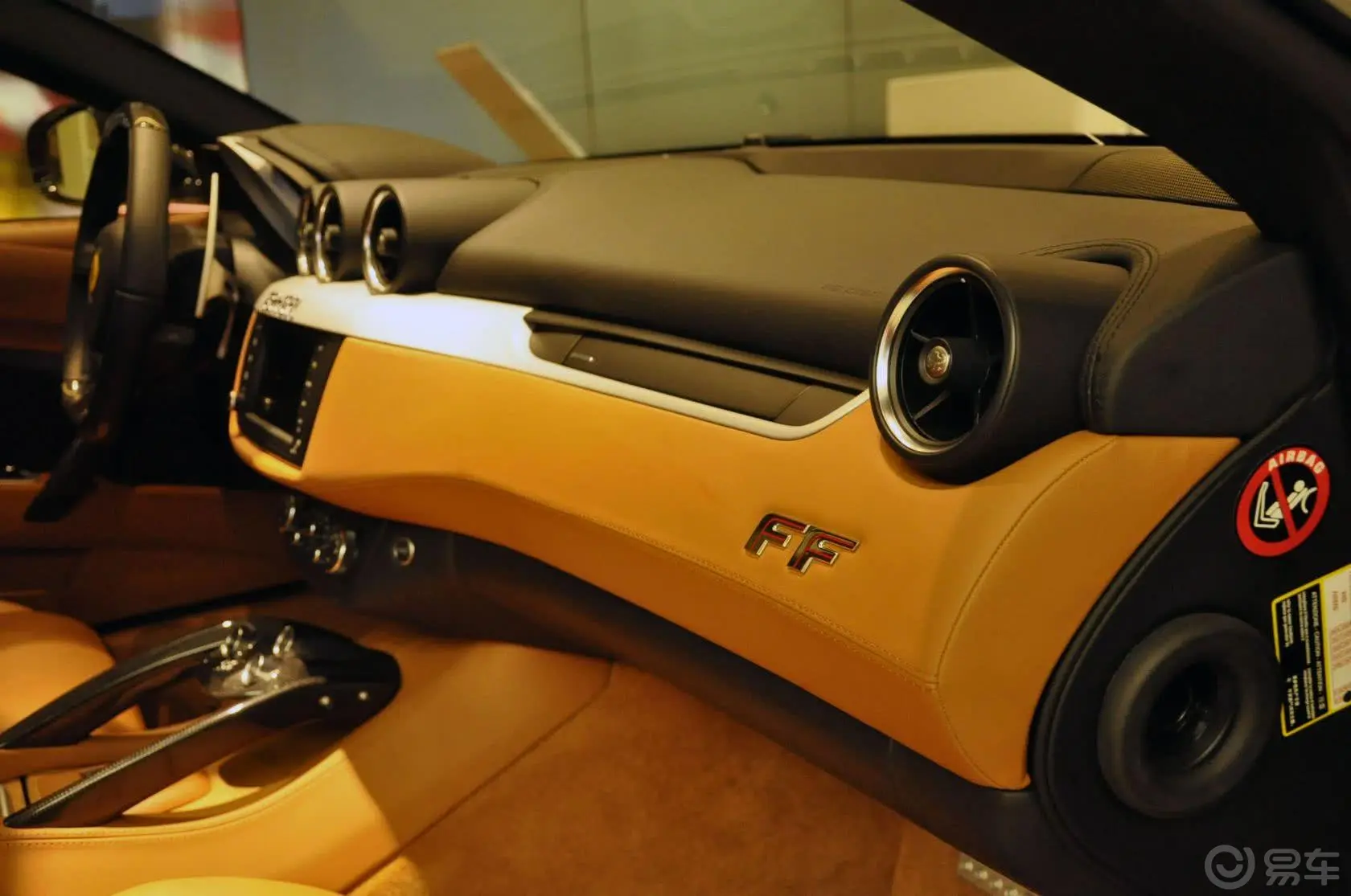 法拉利FF6.3L V12 基本型内饰