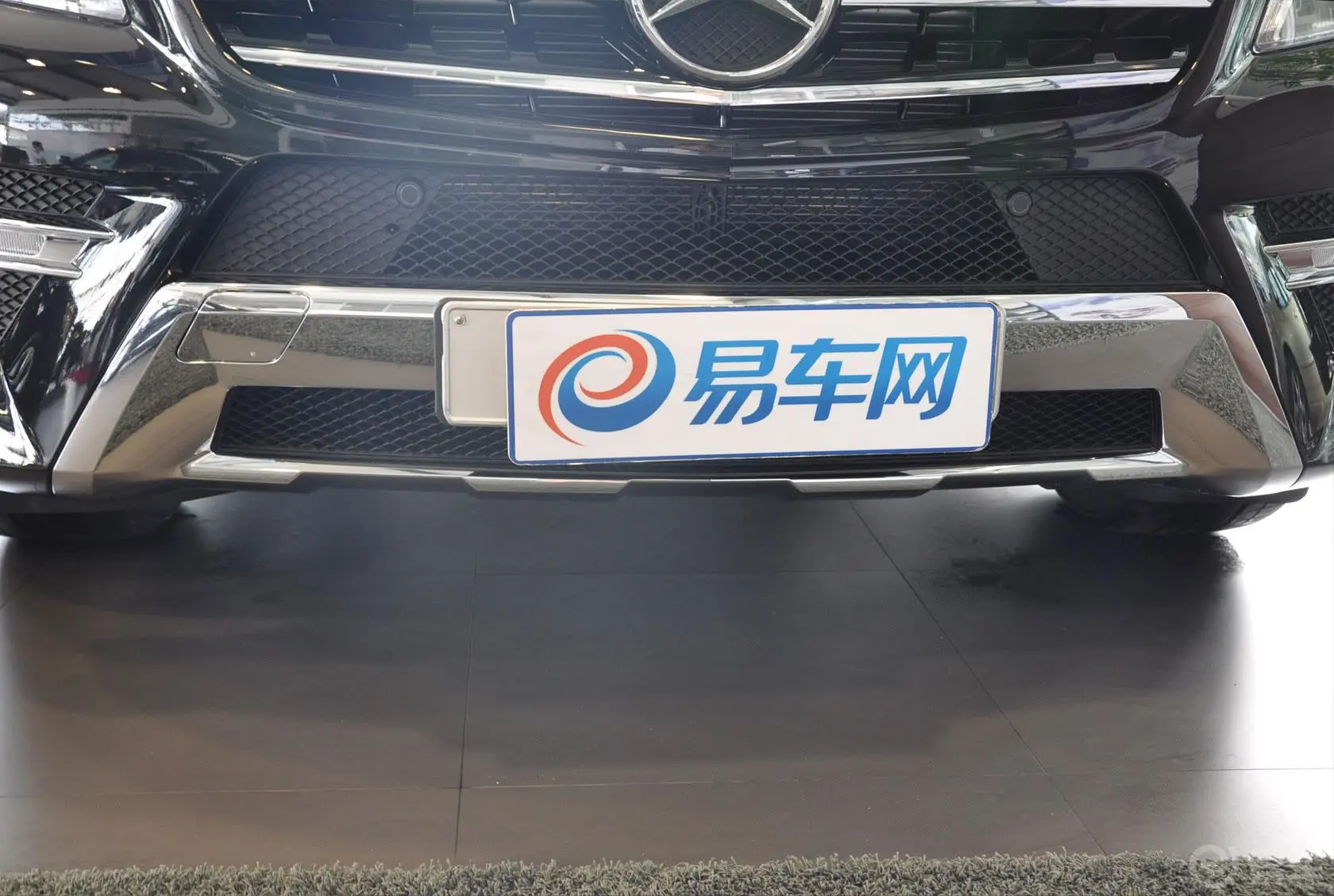 奔驰M级ML 350 动感型外观