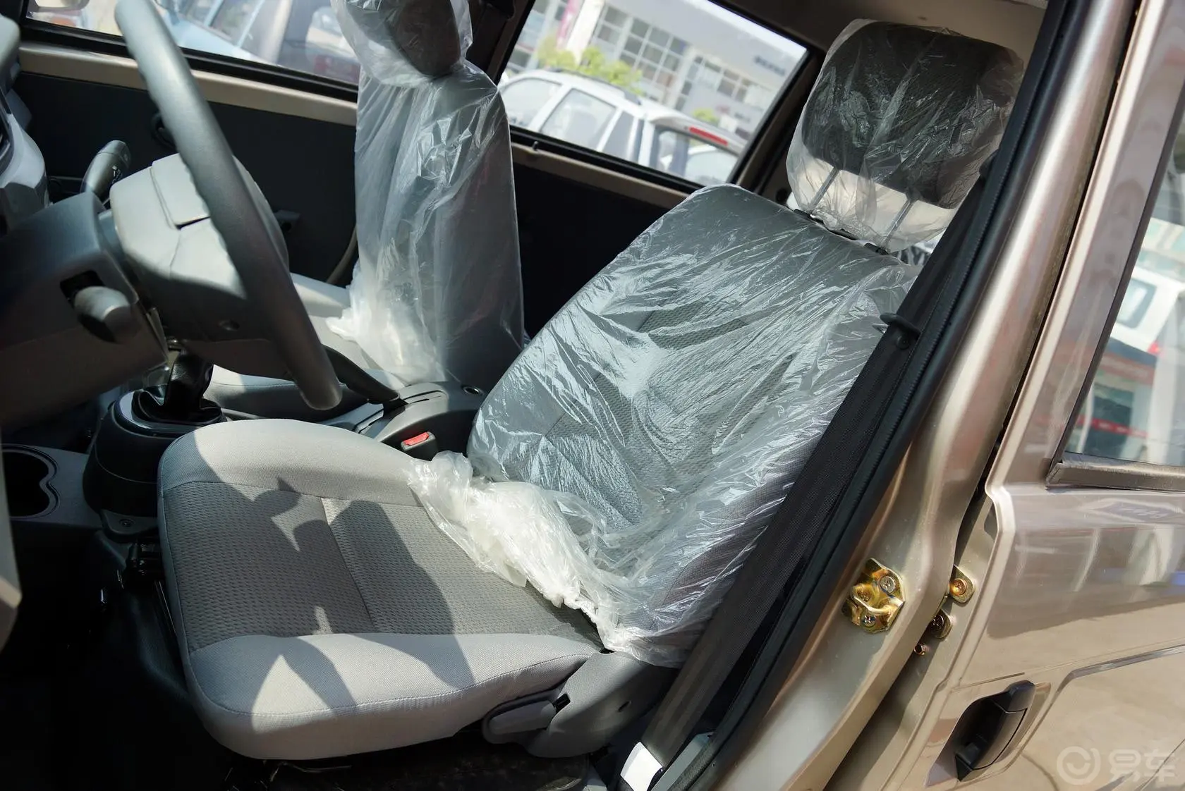 福仕达荣达1.2L 手动 舒适型驾驶员座椅