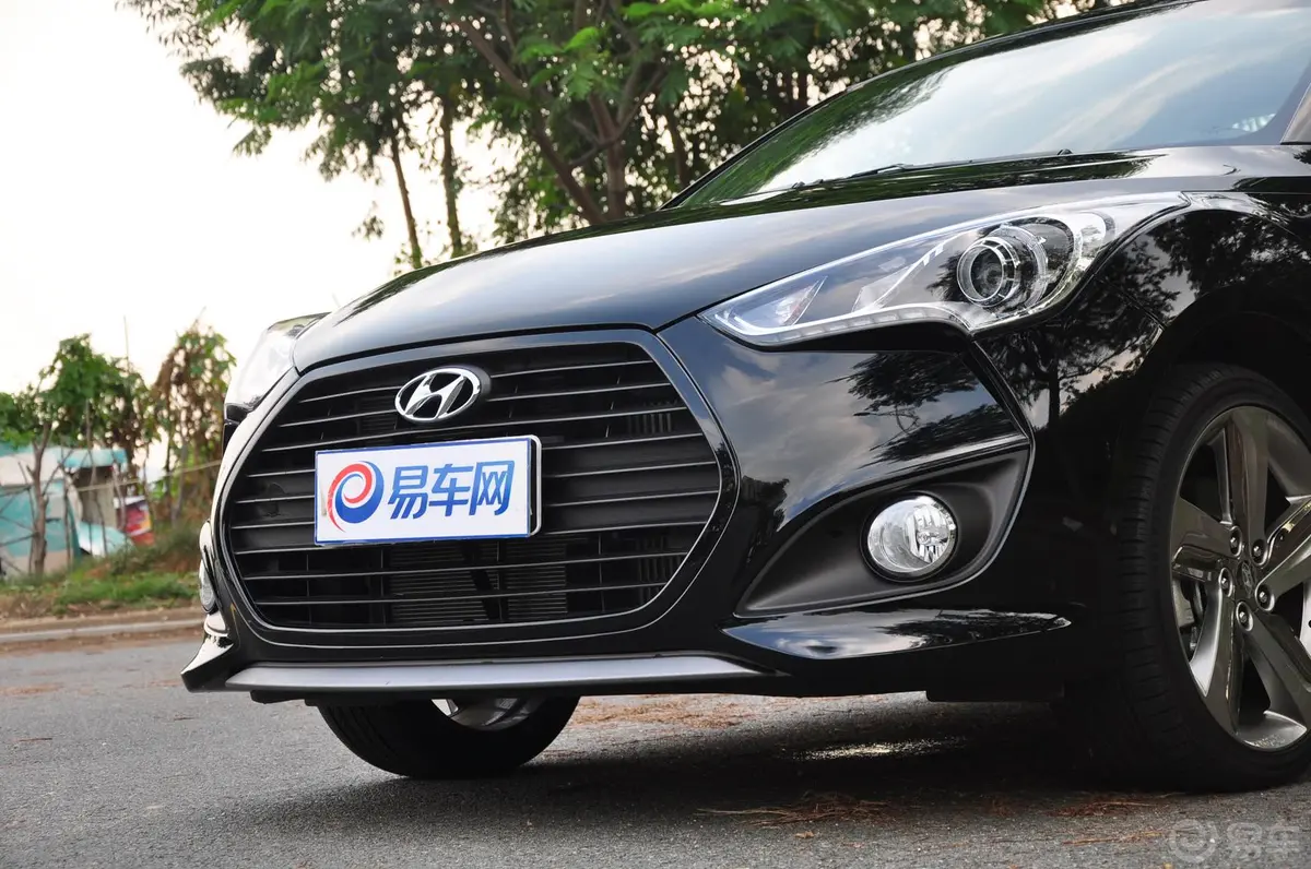 Veloster飞思1.6T 自动 尊享版车头局部