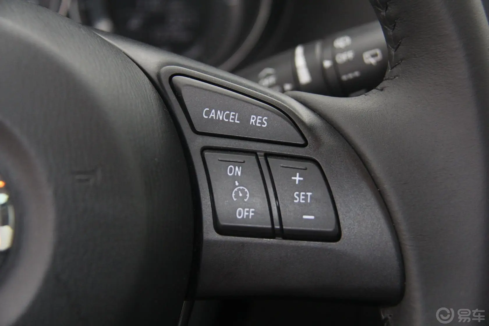 马自达CX-5(进口)2.0L 手自一体 四驱 尊贵导航版方向盘功能键（右）