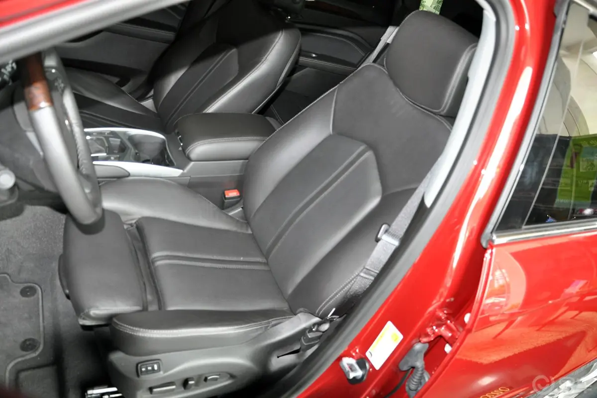 凯迪拉克SRX3.0L 手自一体 领先版驾驶员座椅