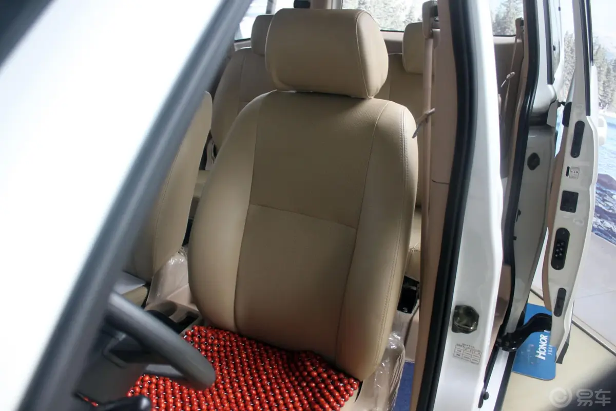 欧诺S1.3L 精英型驾驶员座椅