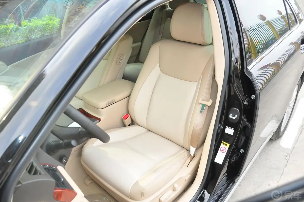 皇冠V6 2.5L Royal Saloon 尊贵版内饰