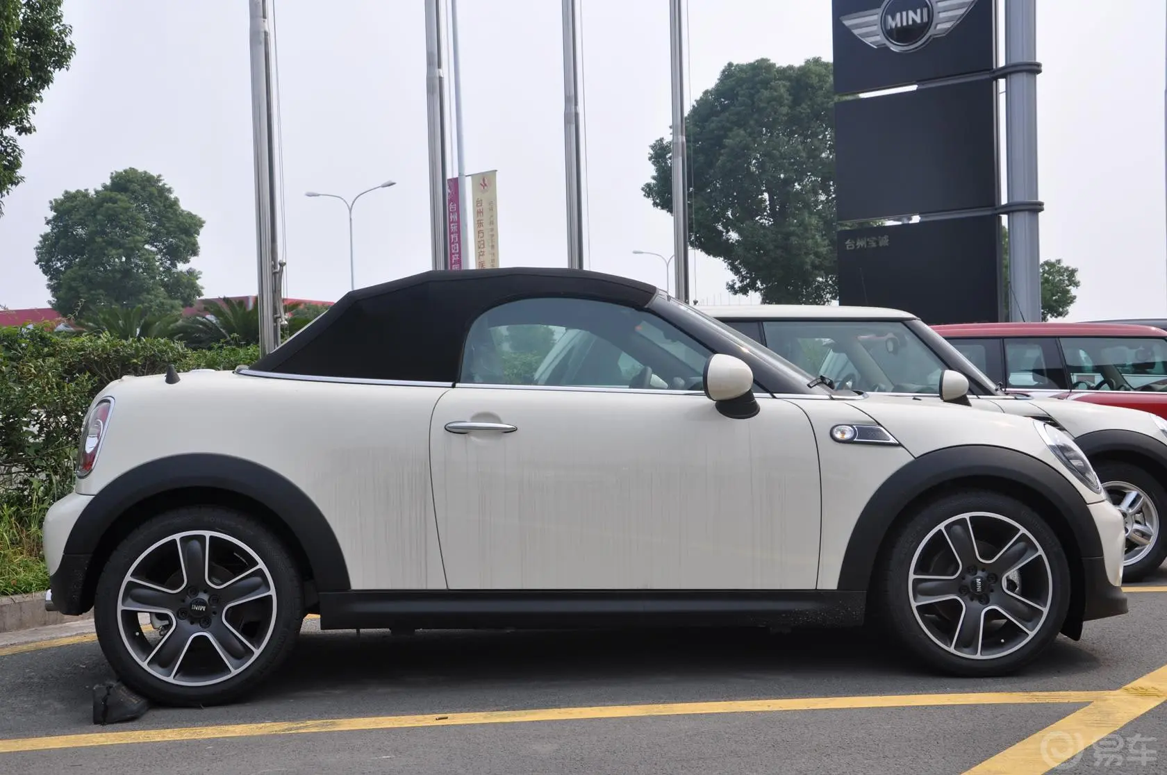 MINI ROADSTERCOOPER 1.6L 自动外观