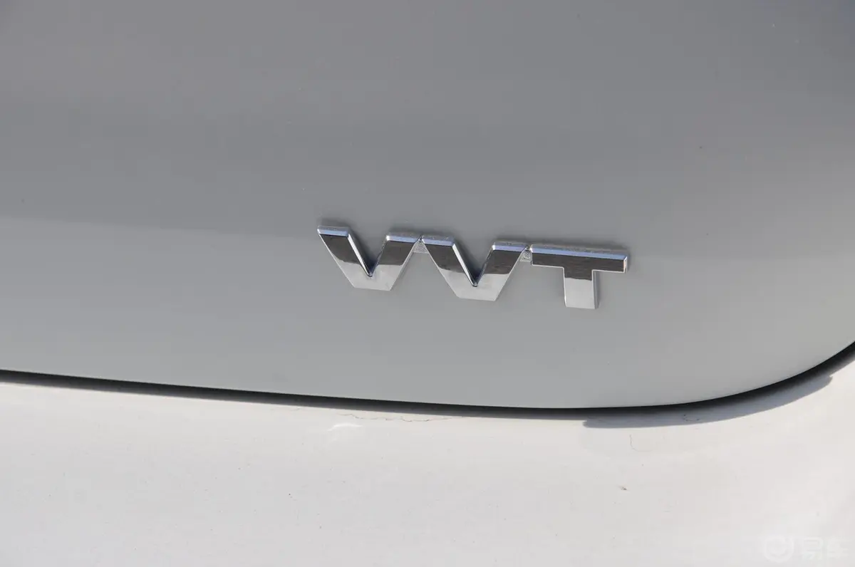 利亚纳两厢 1.4L VVT 手动 豪华II型外观