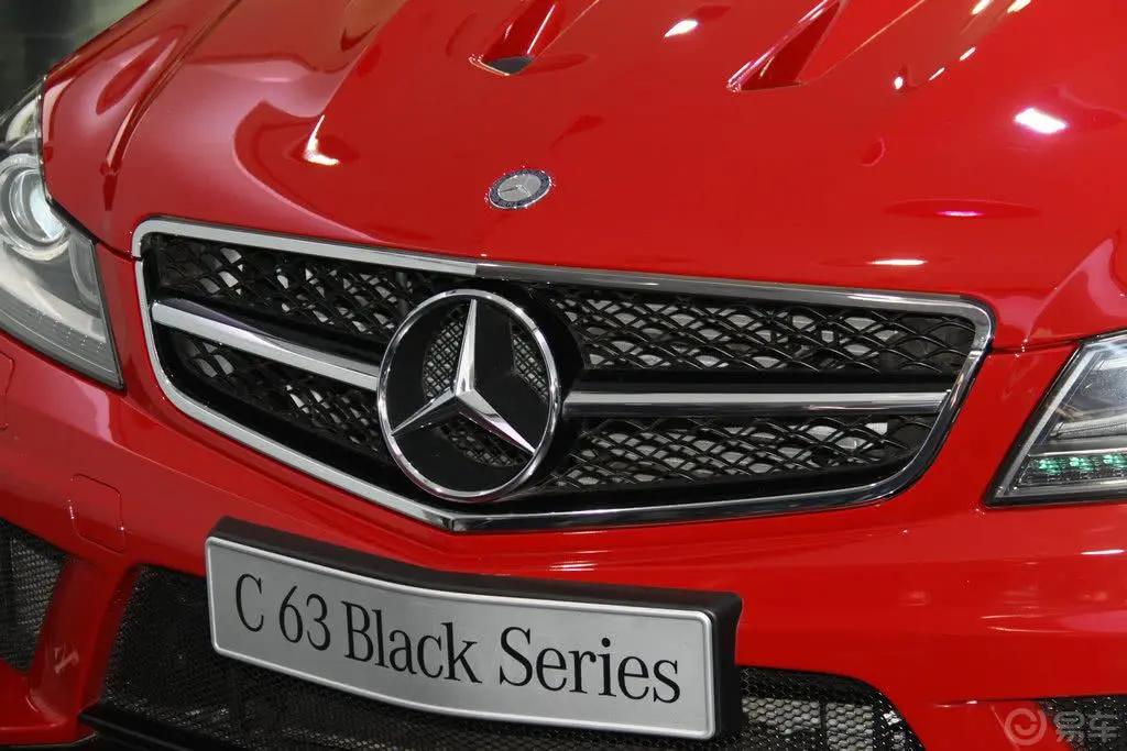 奔驰C级 AMGC 63 AMG 双门轿跑车Black Series外观