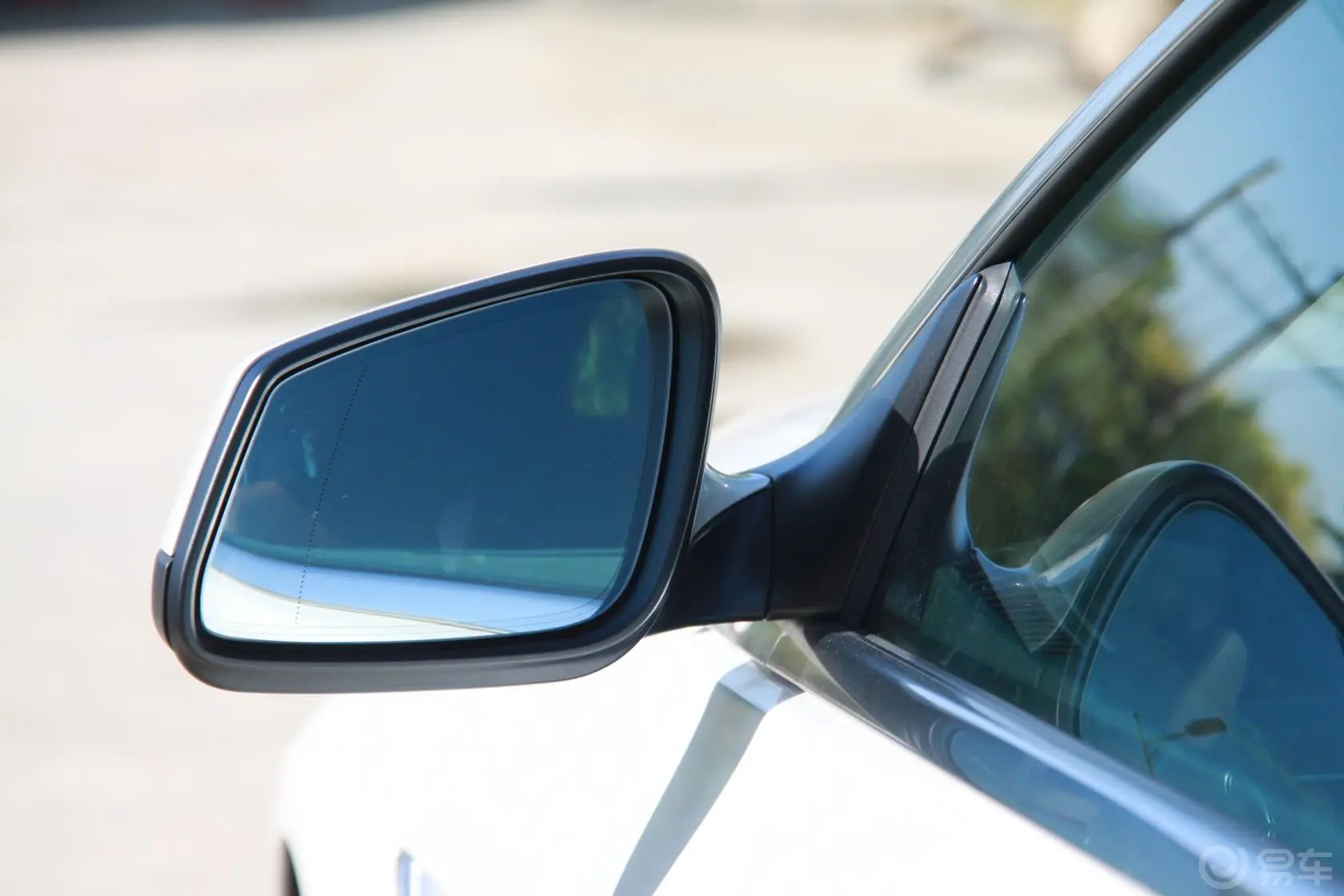 宝马6系640i 双门轿跑车后视镜镜面（后）