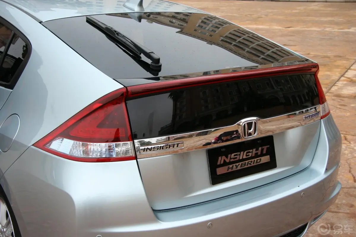 INSIGHT1.3L 自动 基本型外观