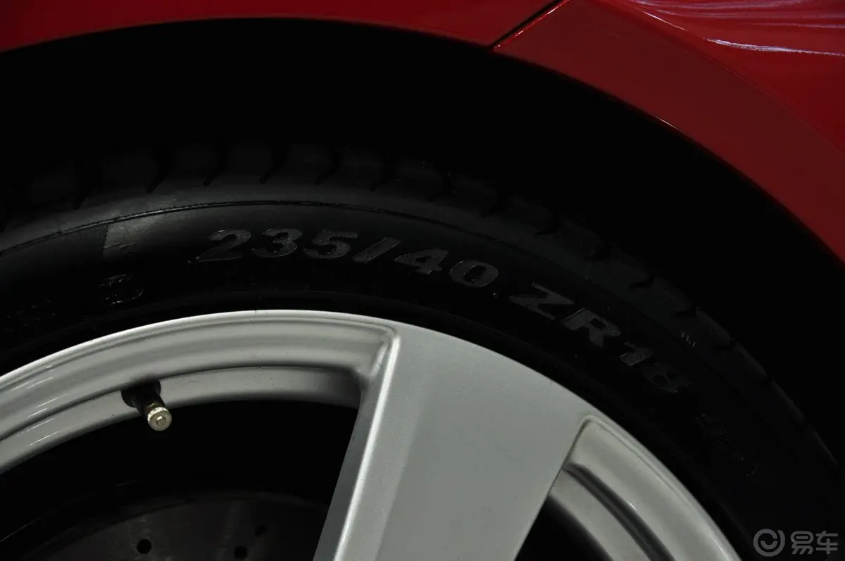奔驰E级(进口)E200 CGI Coupe轮胎规格
