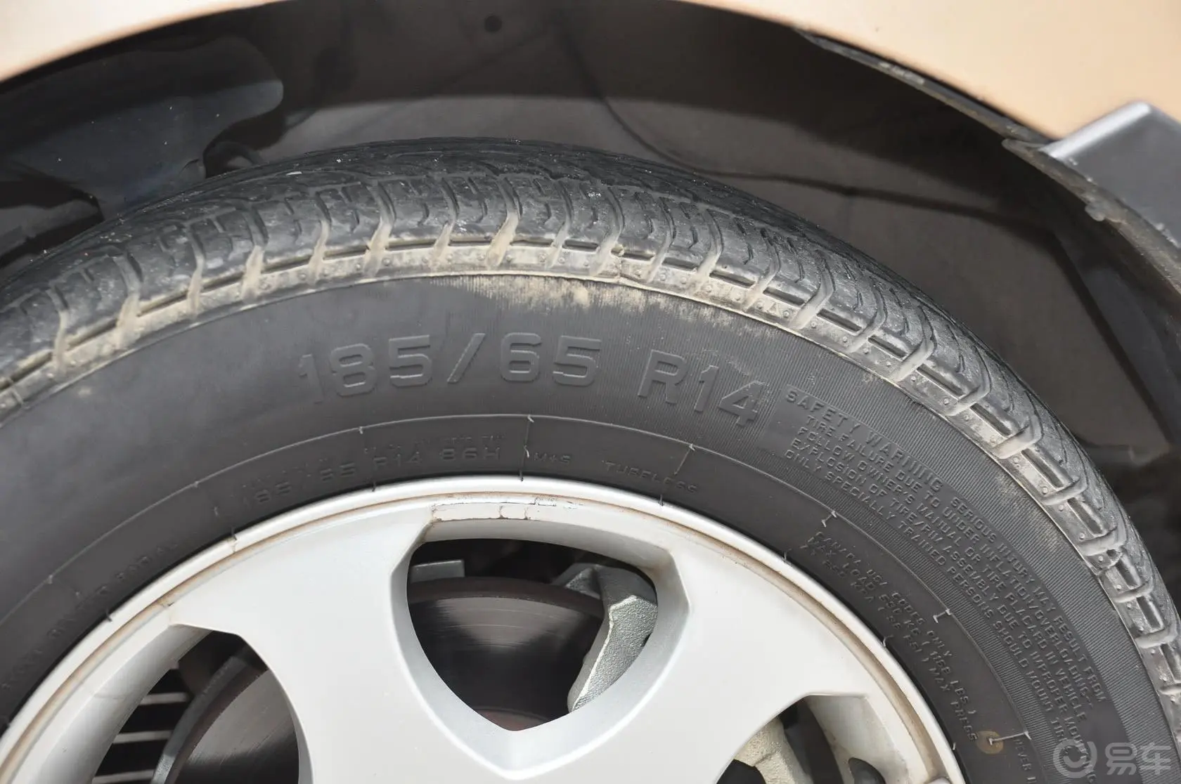 五菱宏光S16430M—1.4L 舒适型轮胎规格