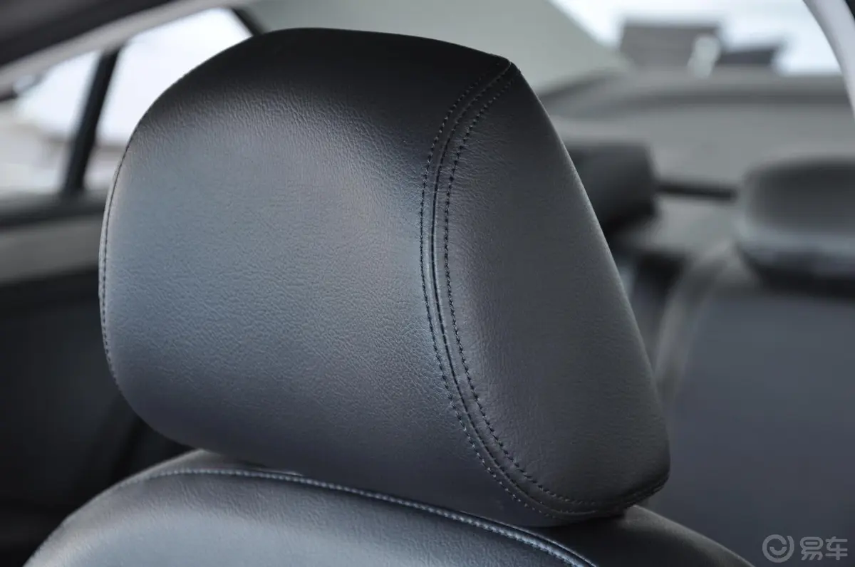 桑塔纳1.6L 自动 舒适版驾驶员头枕