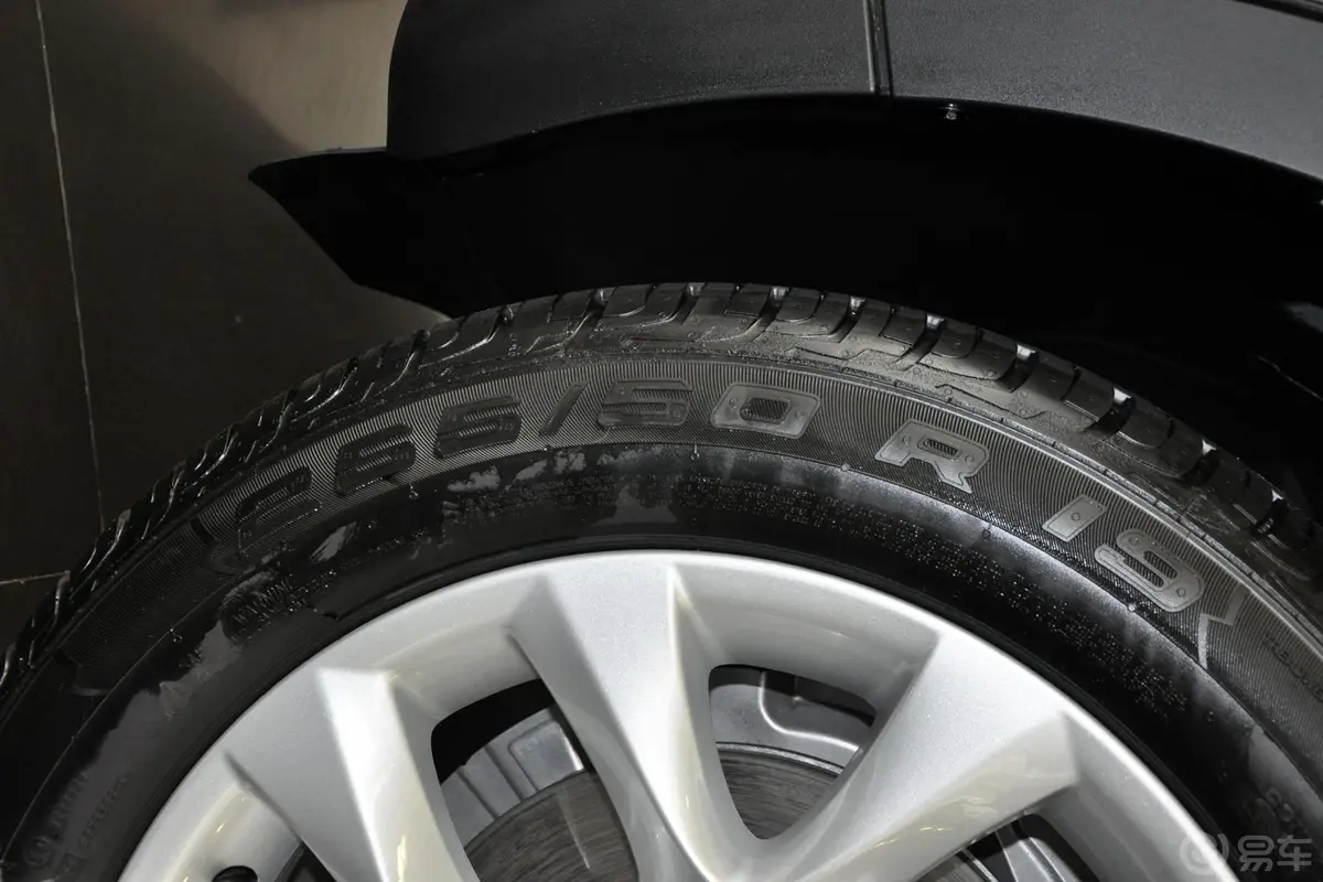 宝马X5(进口)xDrive35i 豪华型轮胎规格
