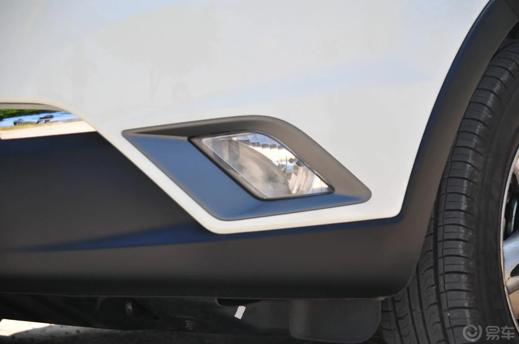 柯兰多2.0T 自动 两驱 精英导航版 柴油雾灯