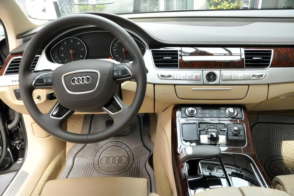 奥迪A8A8L 45 TFSI quattro豪华型内饰