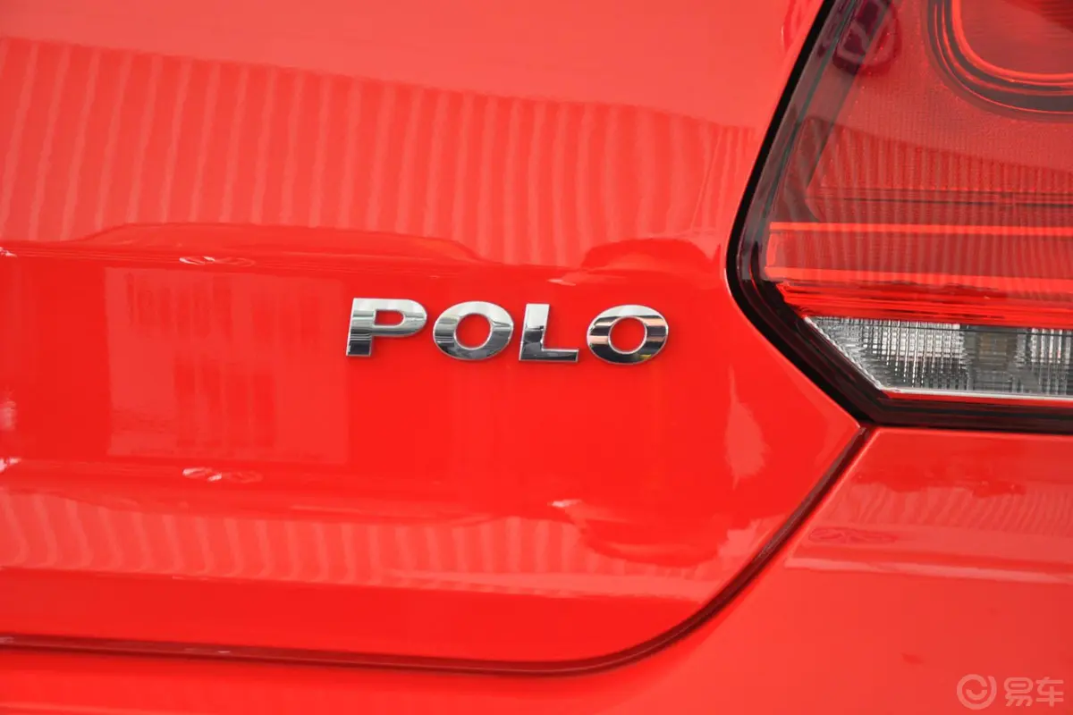 Polo1.4L 自动 舒适版尾标