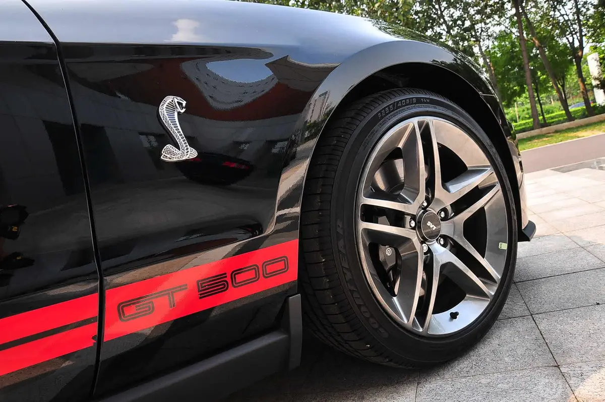 Mustang5.4L 手动 SHELBY GT500 硬顶外观