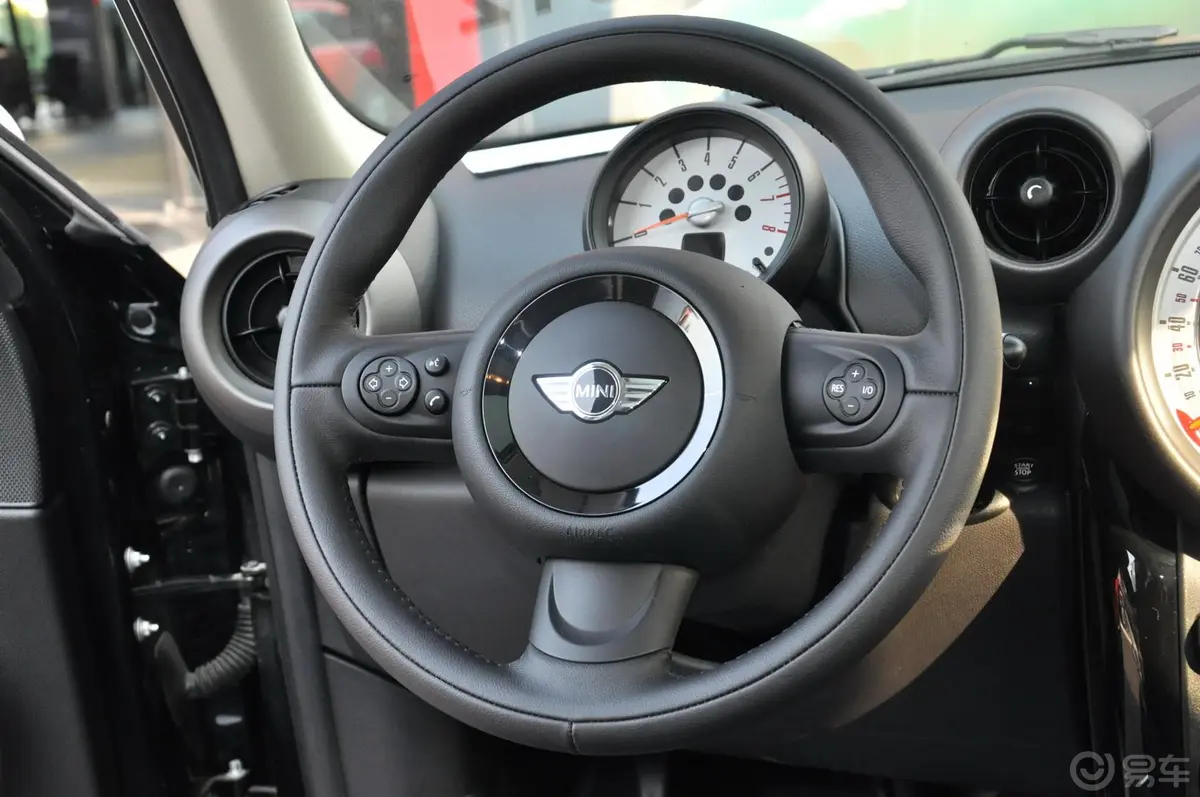 MINI COUNTRYMAN1.6L COOPER Fun方向盘