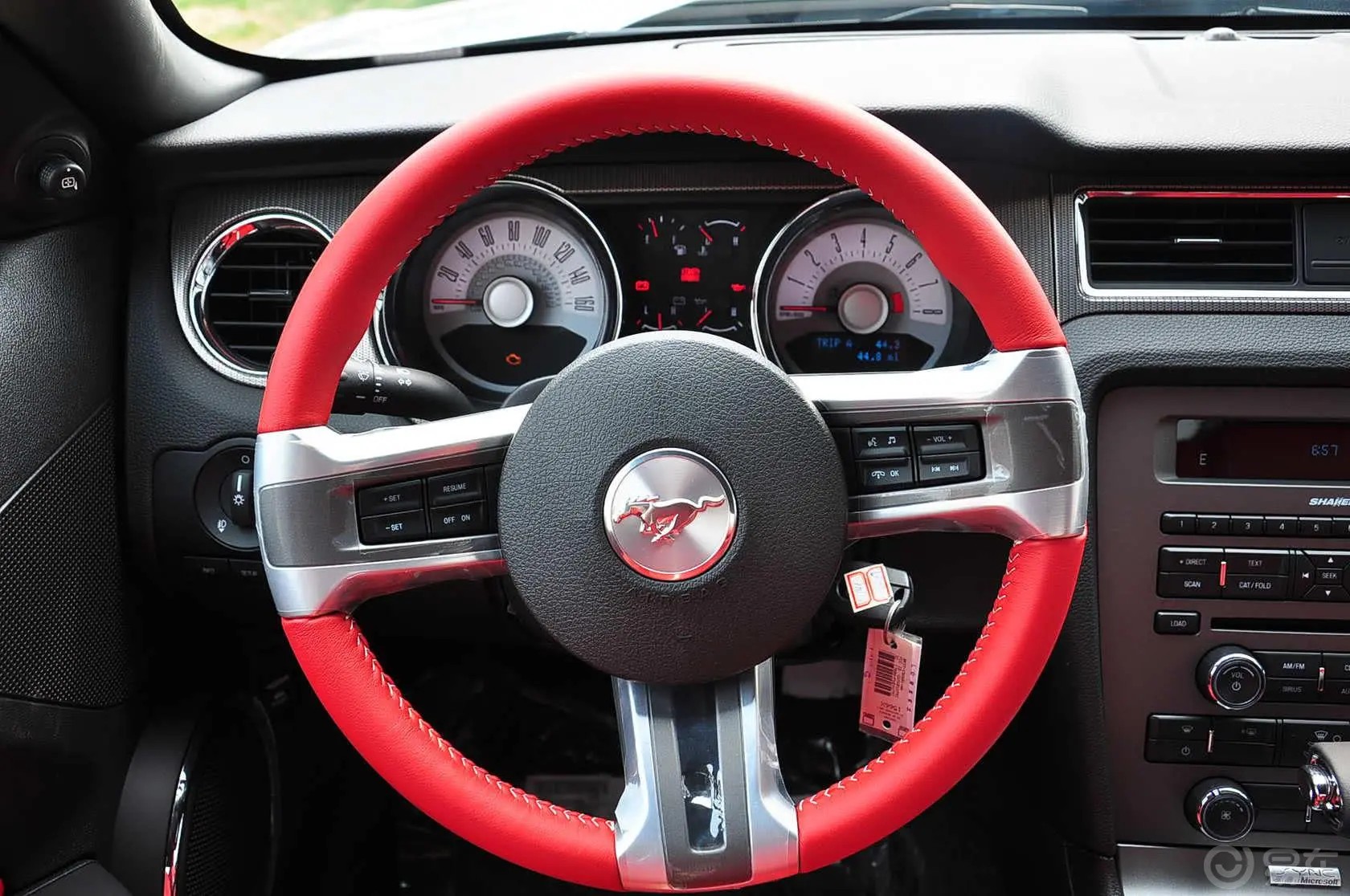 MustangV8 5.0L GT自动  豪华版 高配方向盘