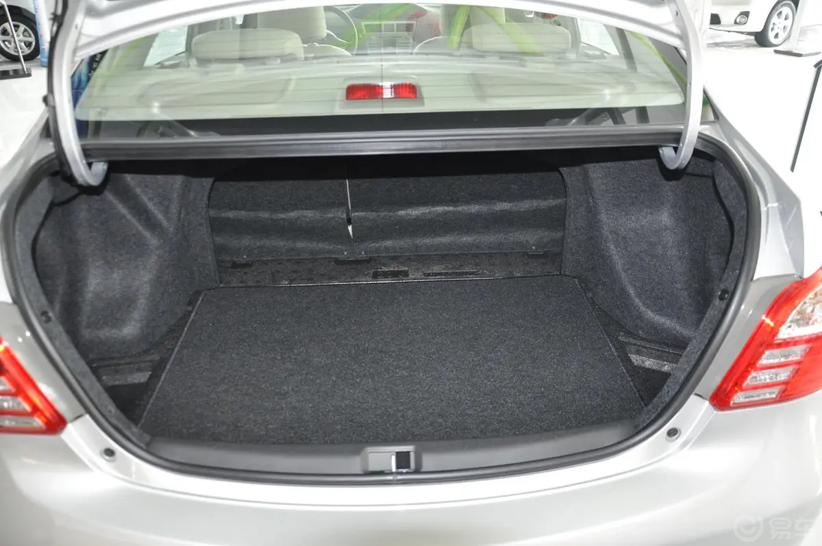 威驰1.6L GL-i 天窗版 自动行李箱空间