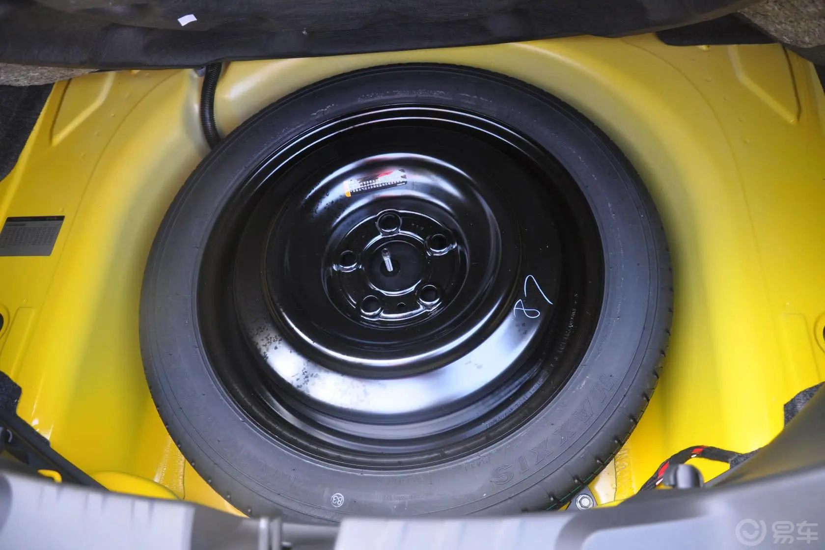 科迈罗3.6L  V6 自动 变形金刚限量版备胎
