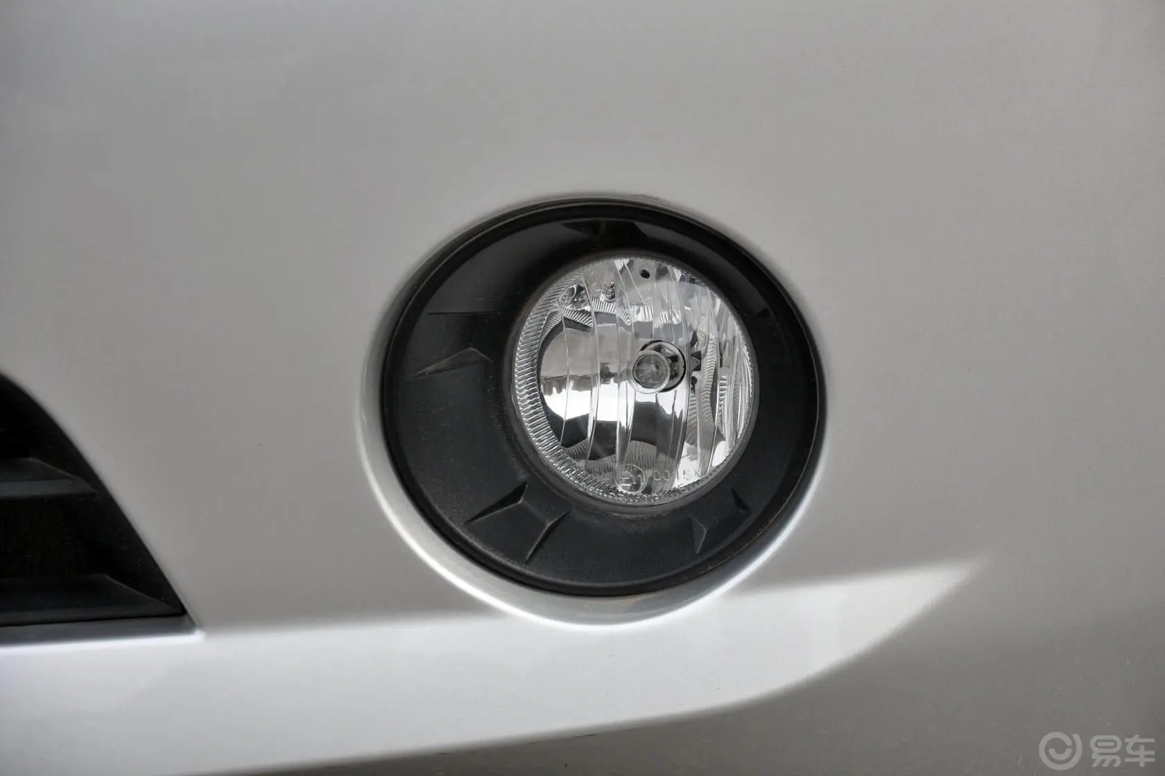 科迈罗3.6L  V6 自动 传奇性能版雾灯