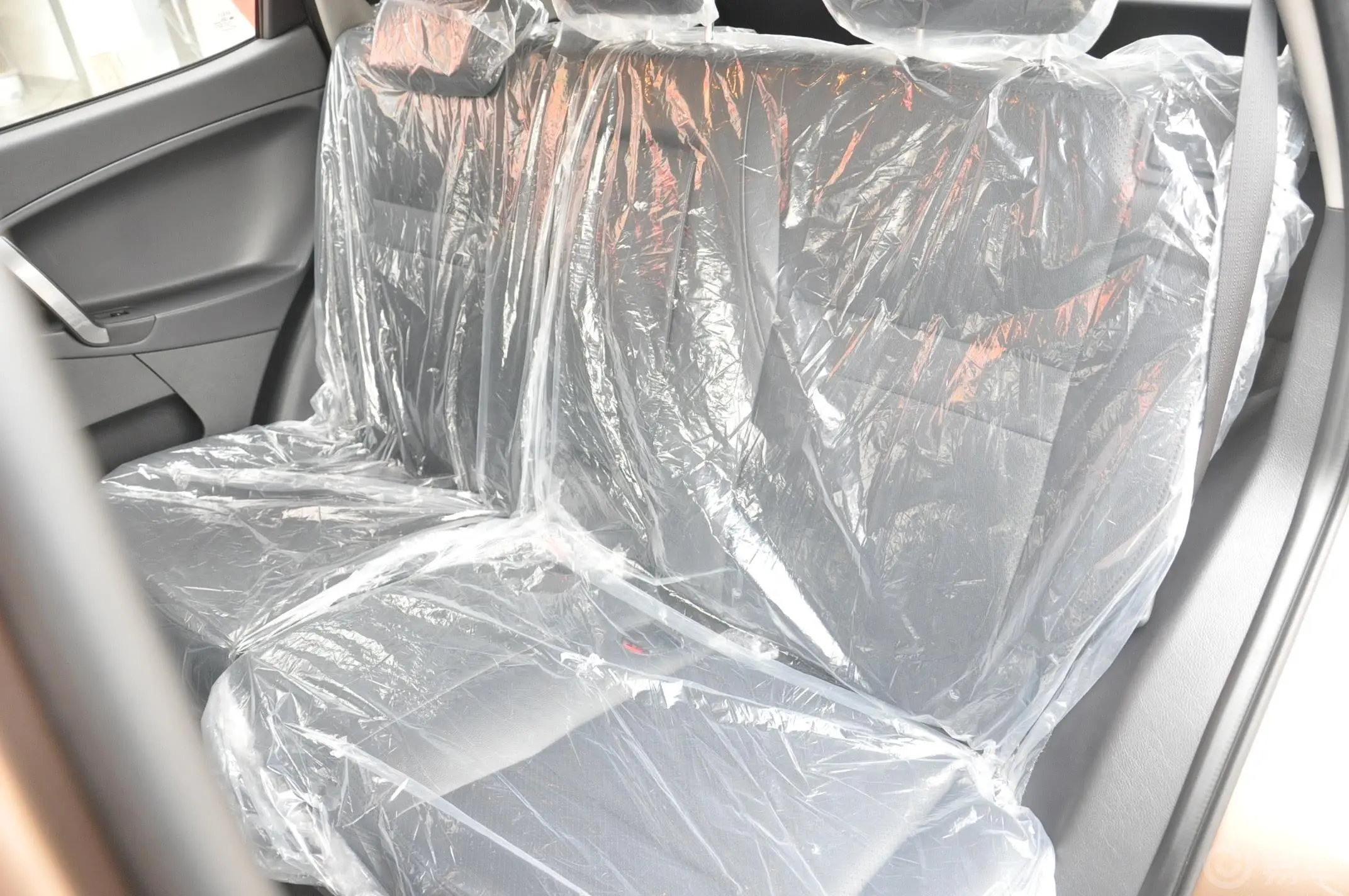 吉利SX71.8L 手动 尊贵型后排座椅