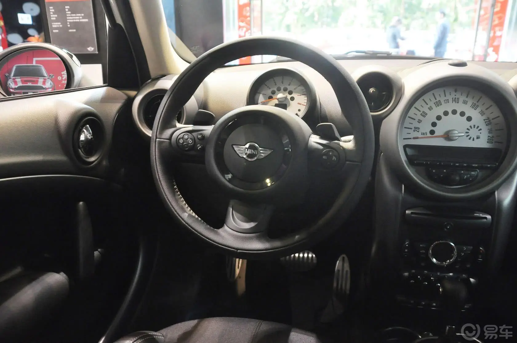 MINI COUNTRYMAN1.6T COOPER S驾驶位区域