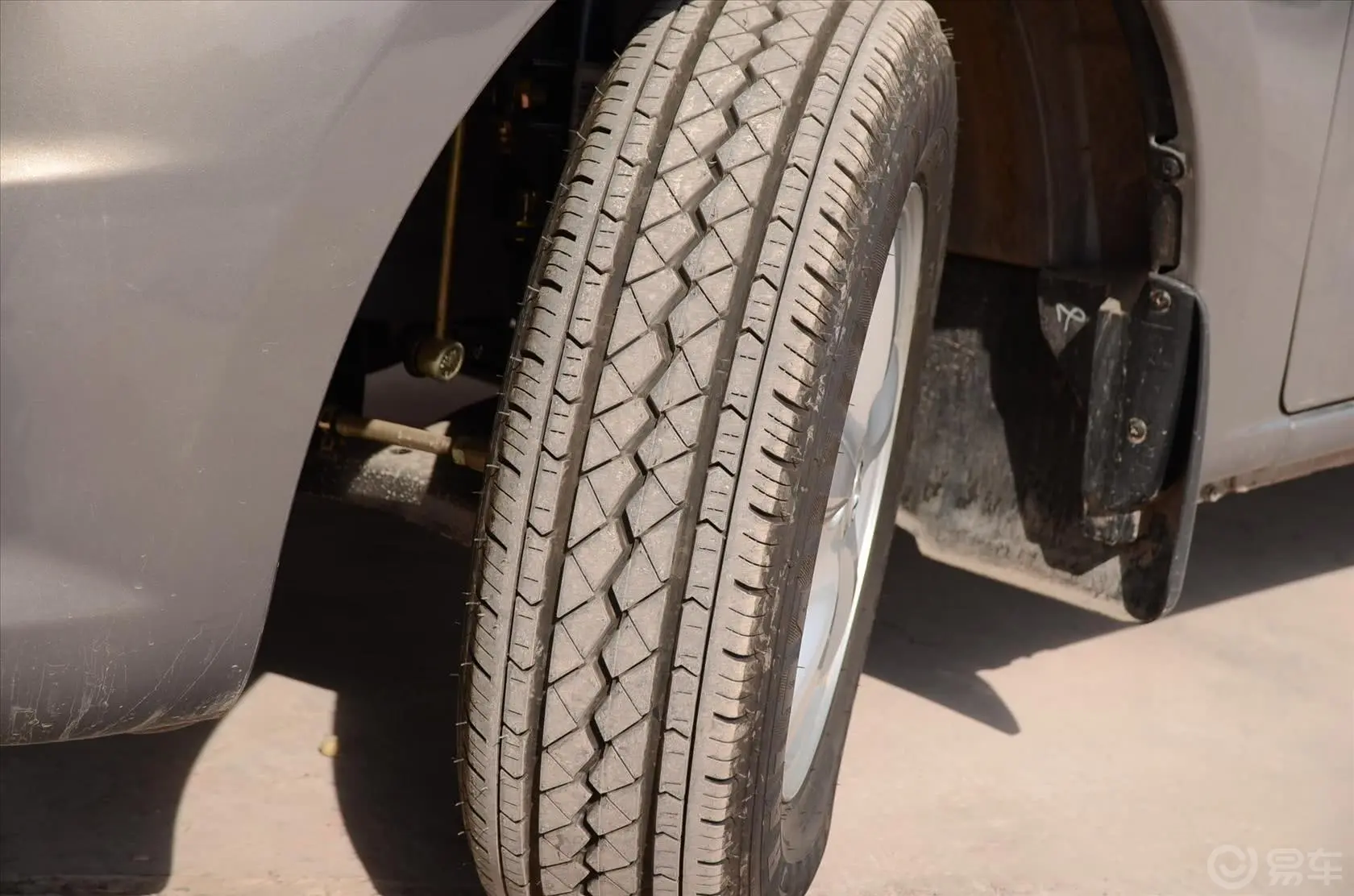 欧诺S1.5L 标准型轮胎花纹