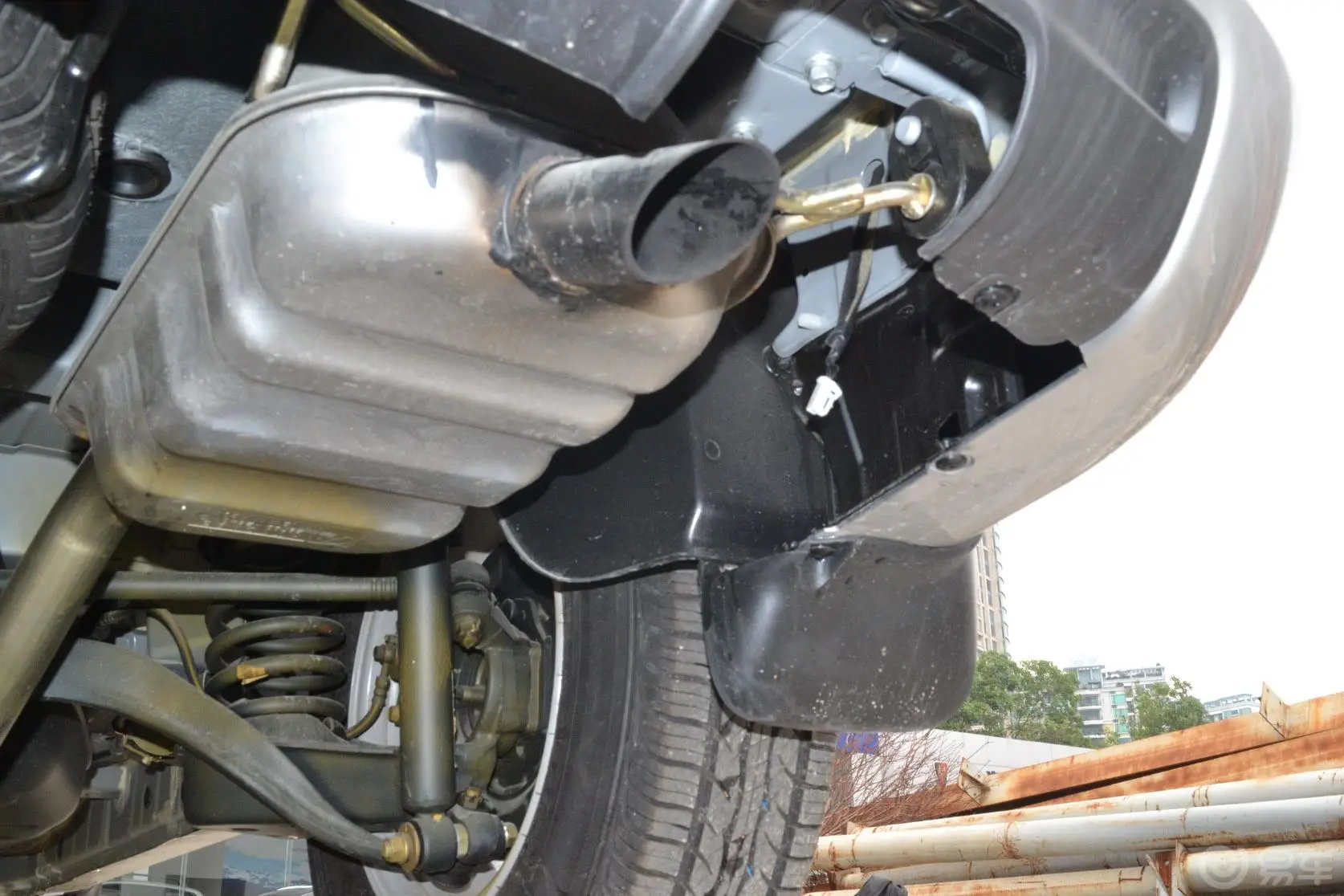 经典圣达菲2.0T 手动 两驱 天窗版 柴油排气管（排气管装饰罩）