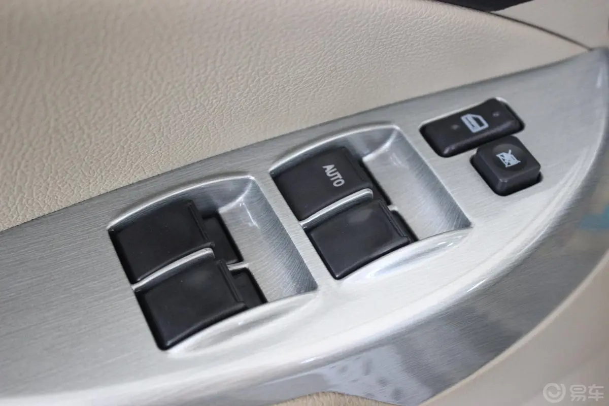 景逸SUV1.6L 手动 尊享型车窗升降键